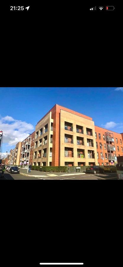 Appartamento Modern Spacious 2 Bed Apartment, Close To Gunwharf Quays & Historic Dockyard - Balcony, Smart Tv, Free Parking, Wifi, Double Or Single Beds